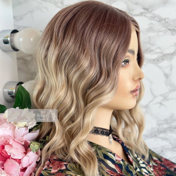 Ash Blonde Ombre Wavy Bob Small Lace Wig | Zoey - Picture 6 of 13